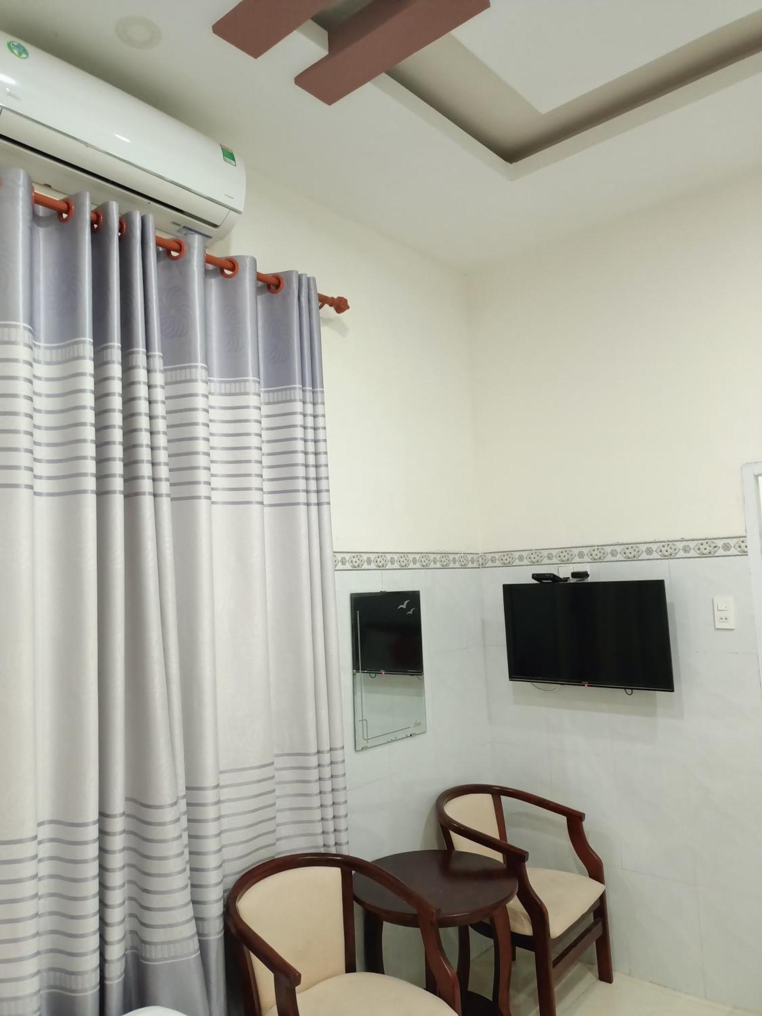 Hotel Khach San Mong An Vinh Hy Exteriér fotografie