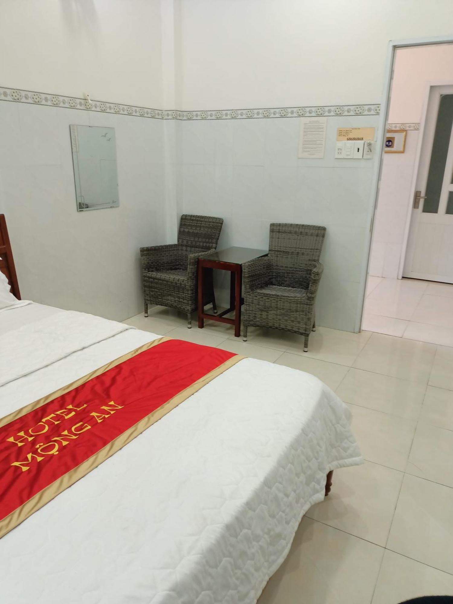 Hotel Khach San Mong An Vinh Hy Exteriér fotografie