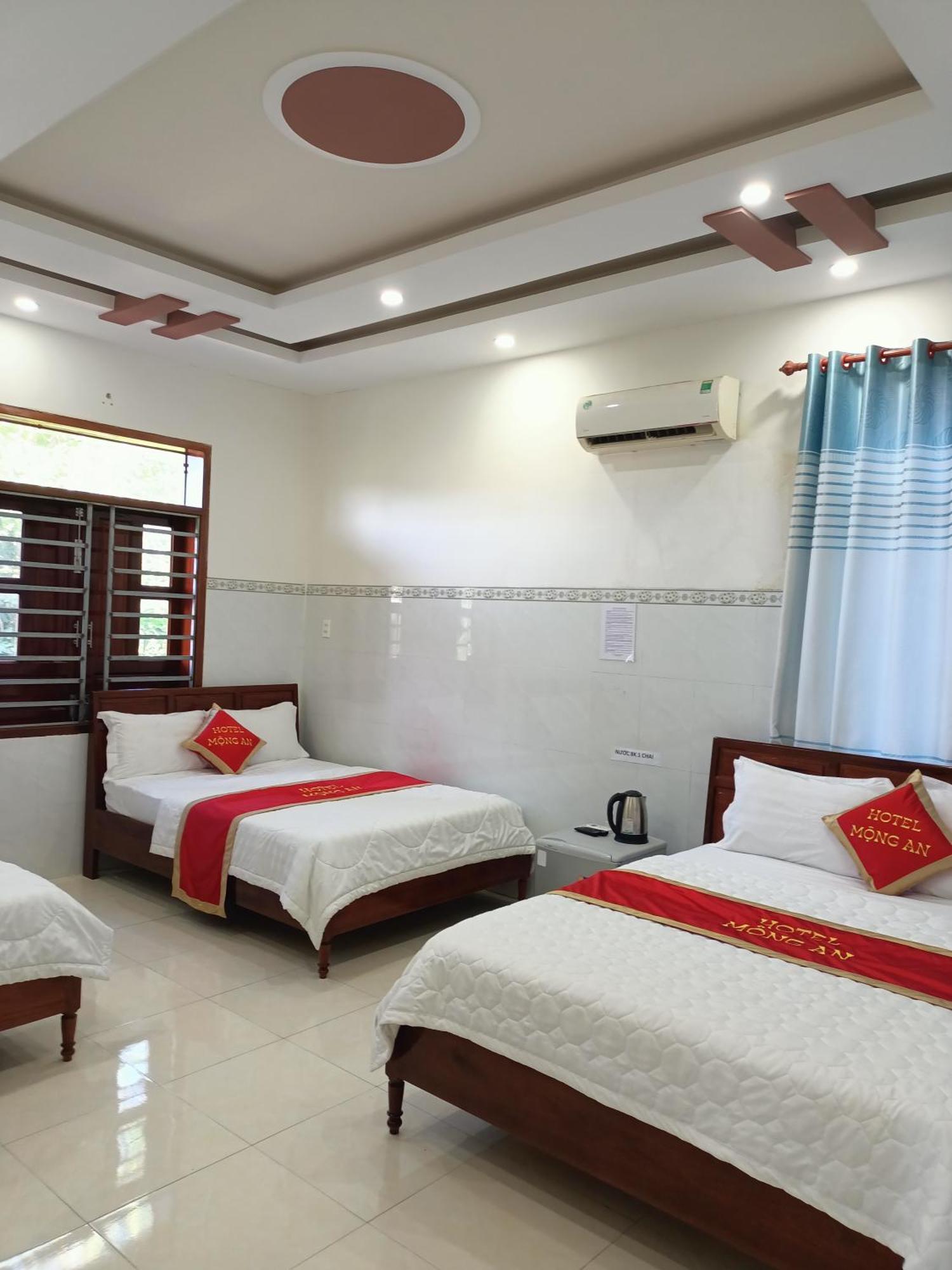 Hotel Khach San Mong An Vinh Hy Exteriér fotografie