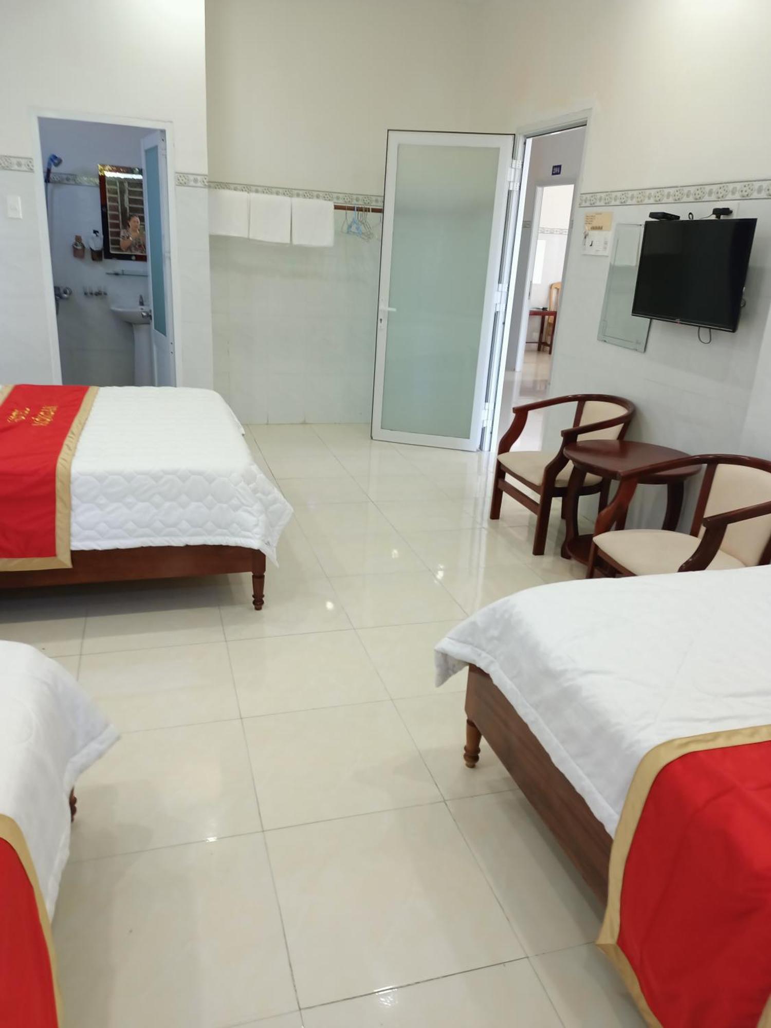 Hotel Khach San Mong An Vinh Hy Exteriér fotografie