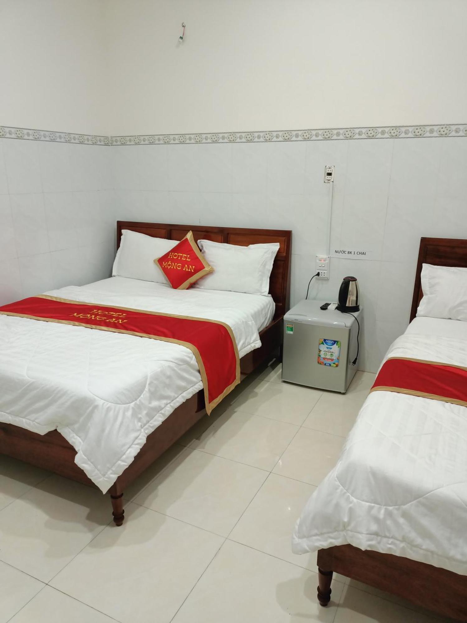 Hotel Khach San Mong An Vinh Hy Exteriér fotografie