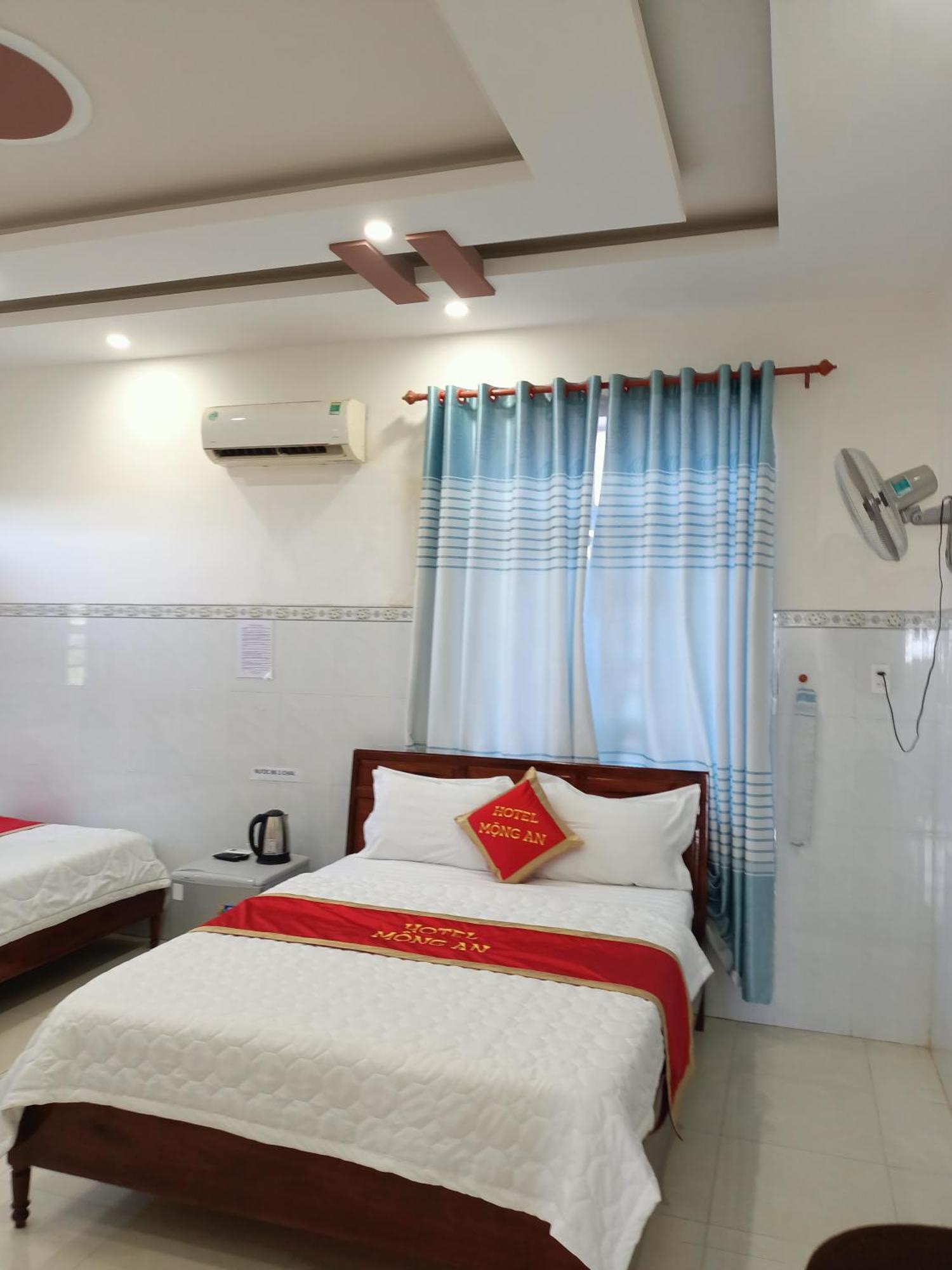 Hotel Khach San Mong An Vinh Hy Exteriér fotografie