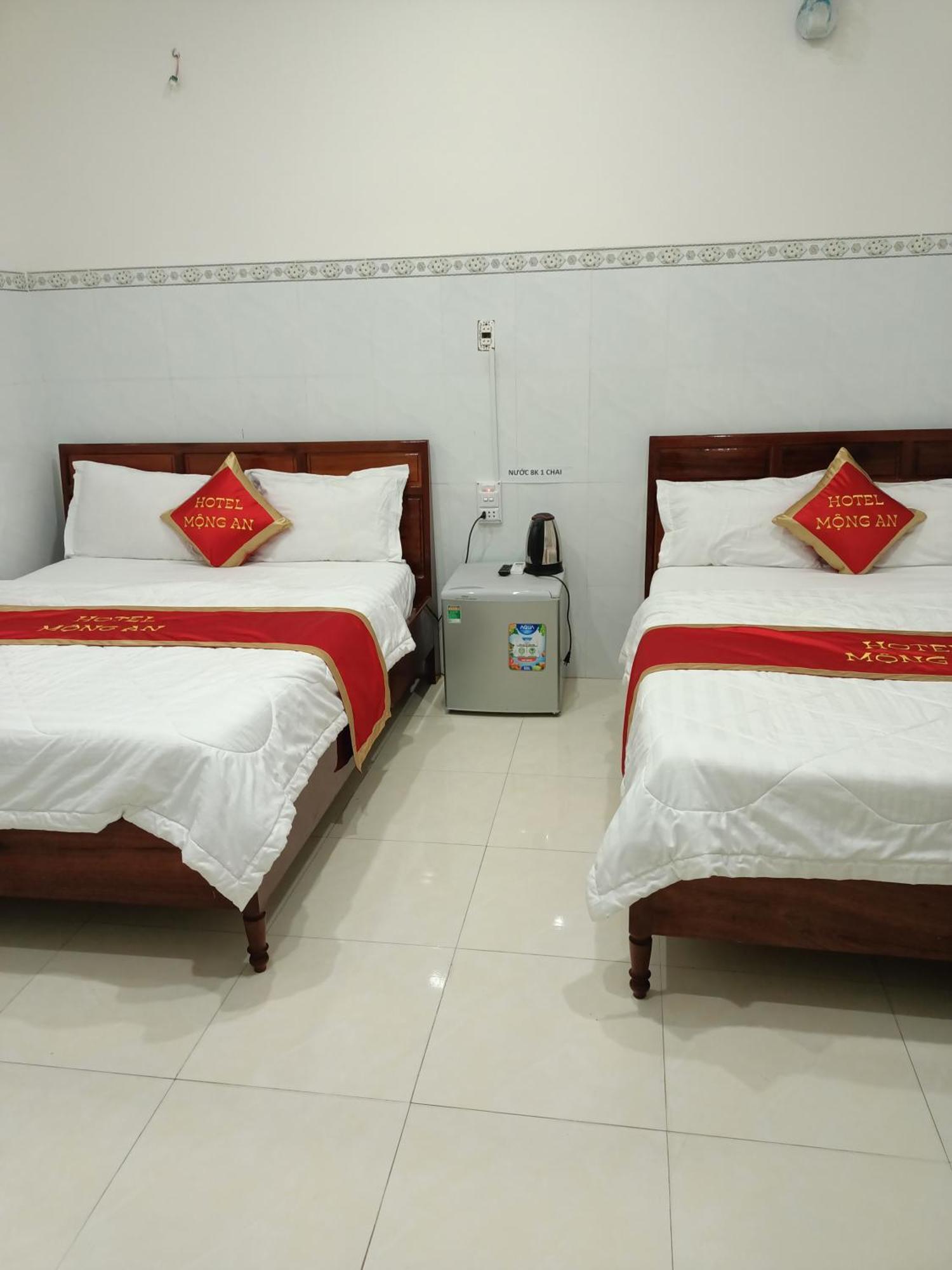 Hotel Khach San Mong An Vinh Hy Exteriér fotografie