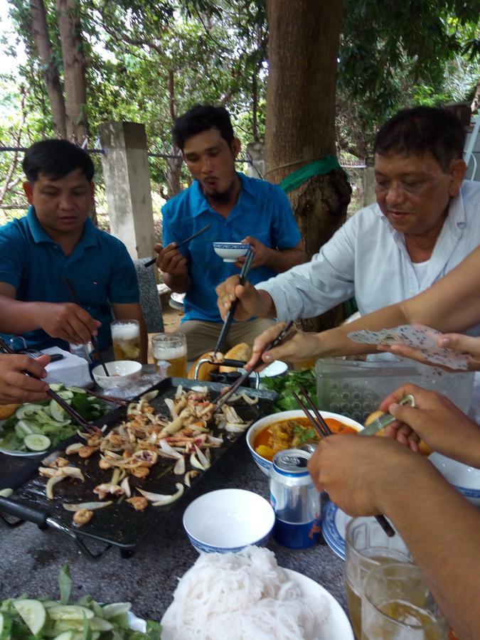 Hotel Khach San Mong An Vinh Hy Exteriér fotografie