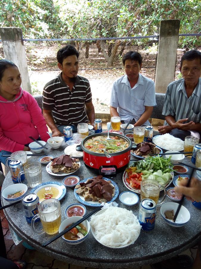 Hotel Khach San Mong An Vinh Hy Exteriér fotografie
